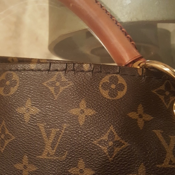 SOLD Louis Vuitton Artsy MM preloved, very clean! - Picture 7 of 8